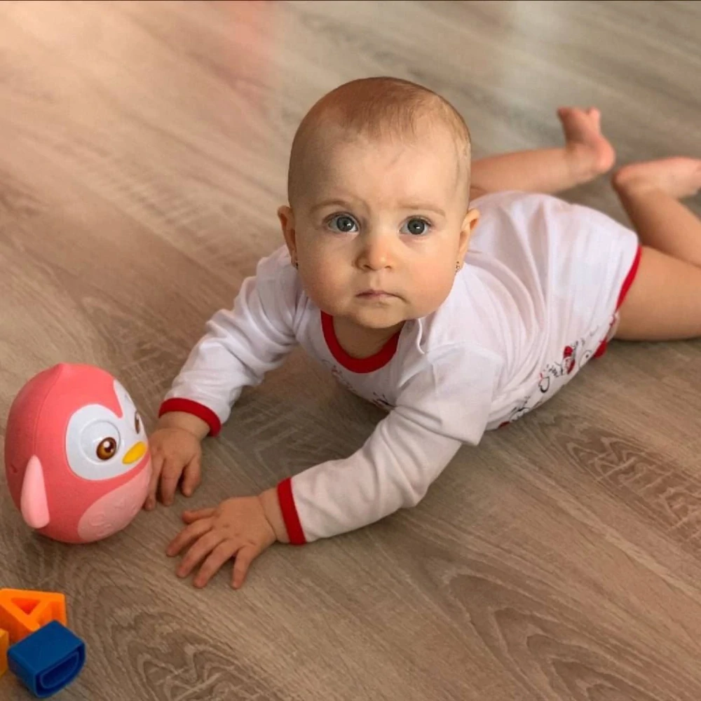 ROLY POLY Bayo Kývací hračka - Tučňák pink